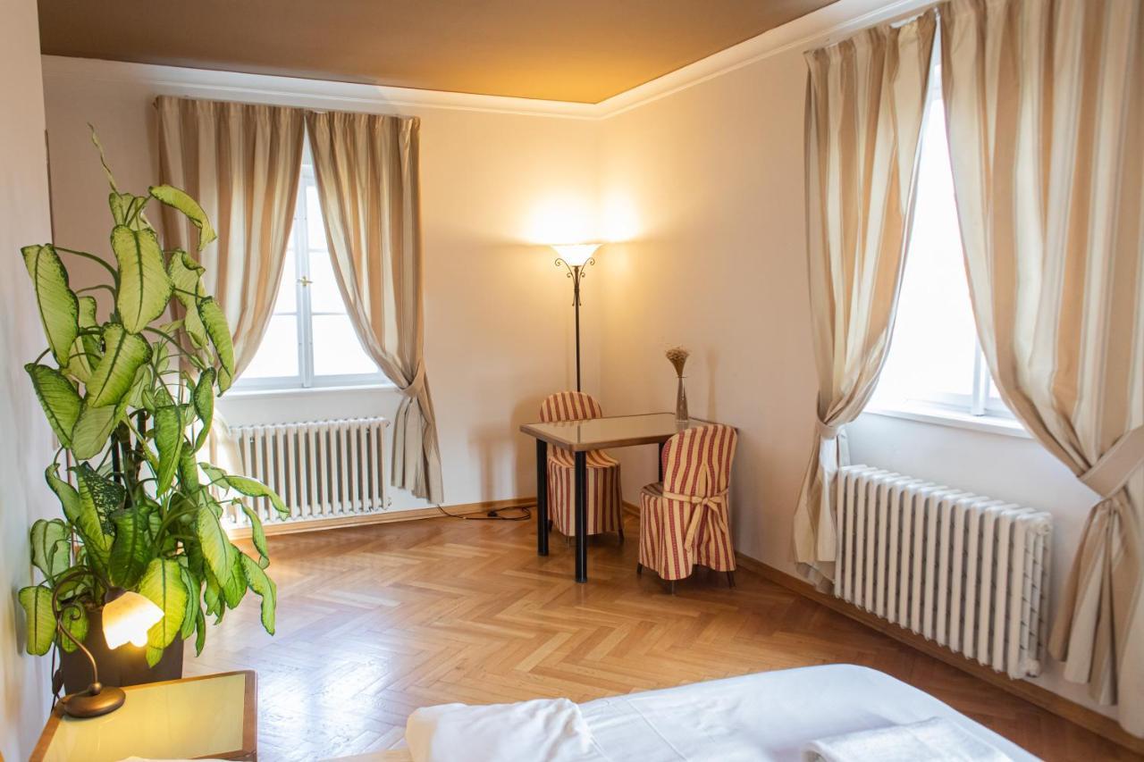 Residence Thunovska Прага Экстерьер фото